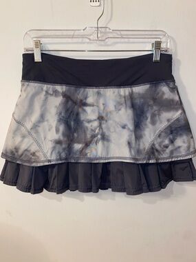 Rare Lululemon Run Resolution Skirt II Size 4 Coal Vapor Spray Dye Tinted Canvas